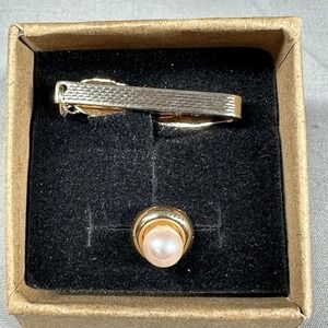 Vintage Gold-Tone Tie Clip with Faux Pearl & Chain Hickok USA Mens Accessory MCM